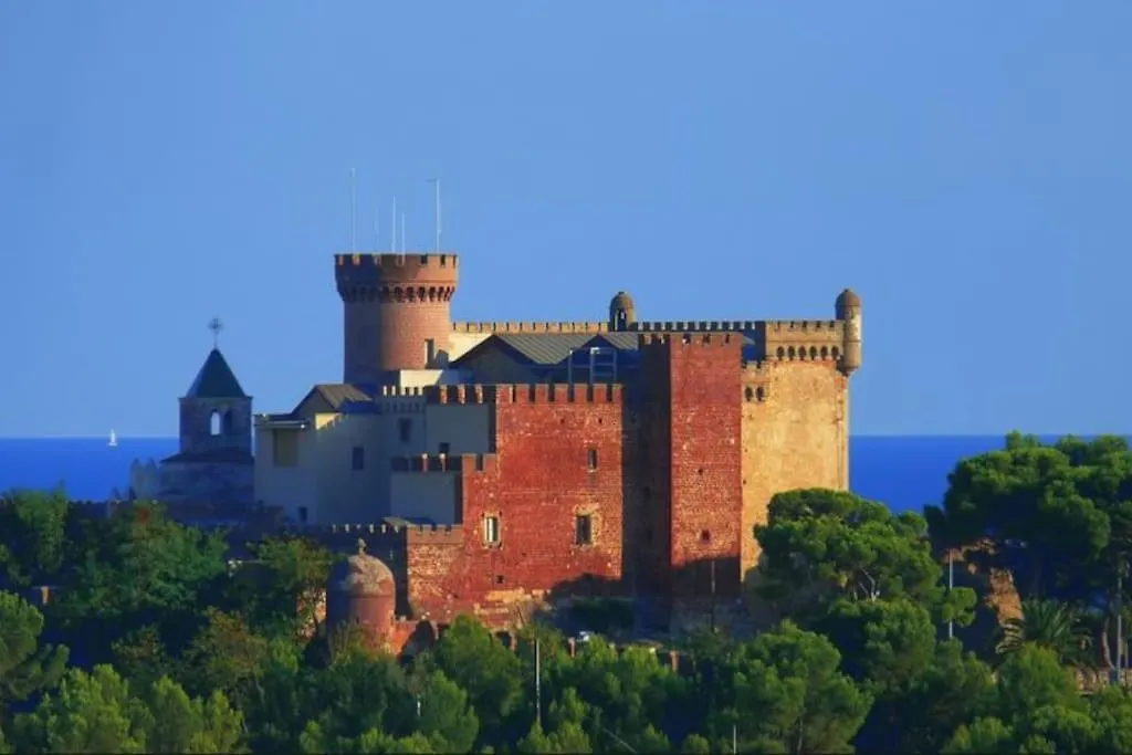 Semesterbostad Enjoy Your Holidays 300M To The Mediterranean Sea At Villa Divali Castelldefels