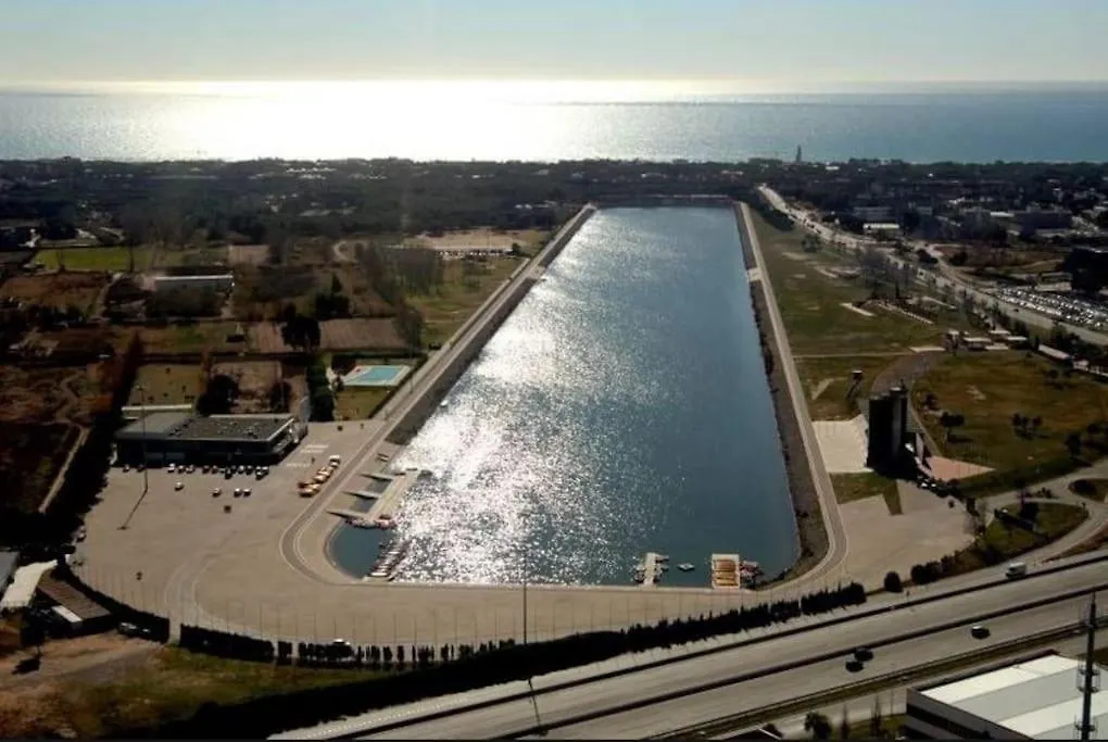 Enjoy Your Holidays 300M To The Mediterranean Sea At Villa Divali Castelldefels Semesterbostad