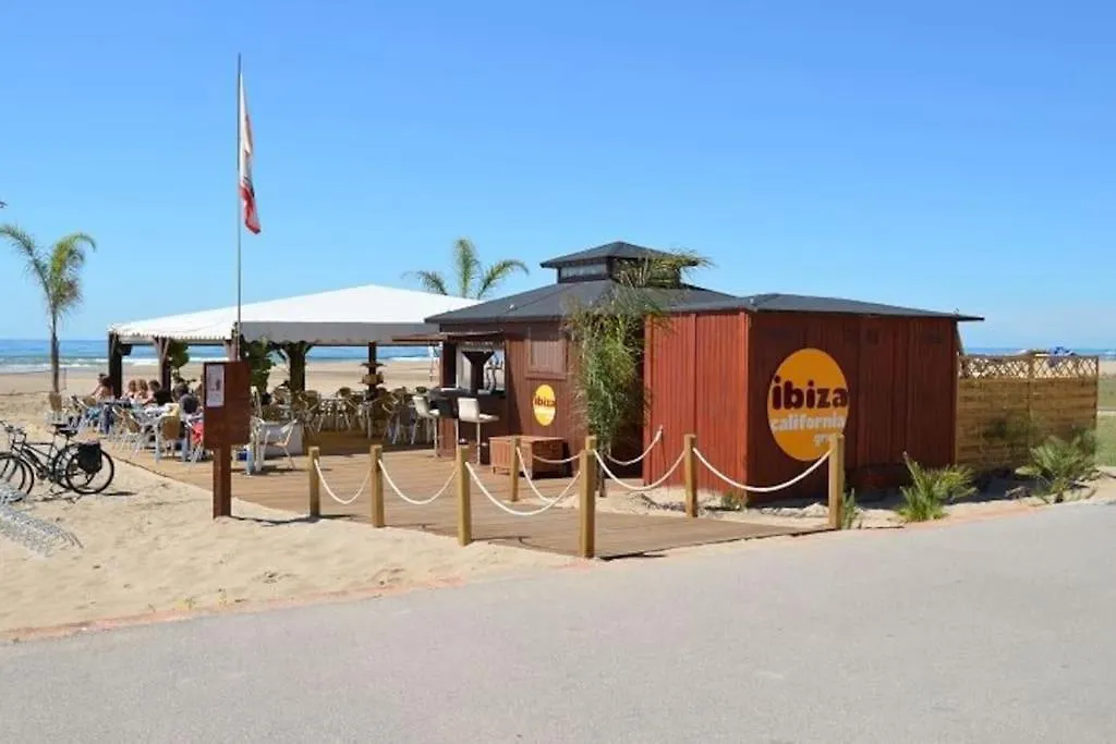 Holiday home Enjoy Your Holidays 300M To The Mediterranean Sea At Villa Divali Castelldefels